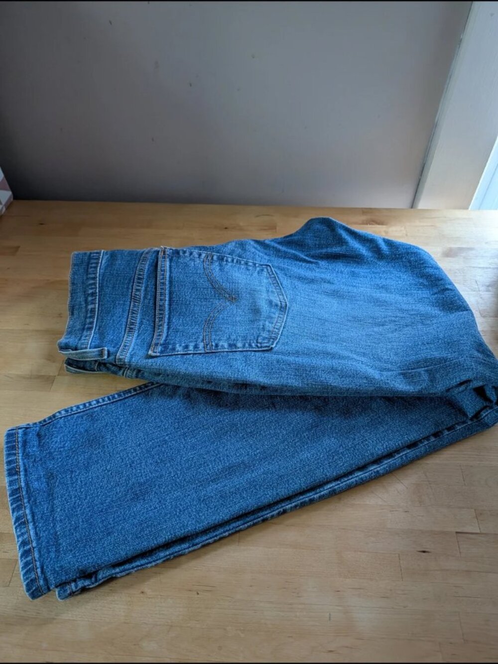 Levi's 510 Women's Stretch Jeans NWOT Size 8 - 32/30 - Unisex - Lovely - Casual